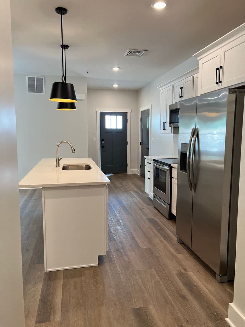 Glenmont Apartment: 2 Mystic Lane