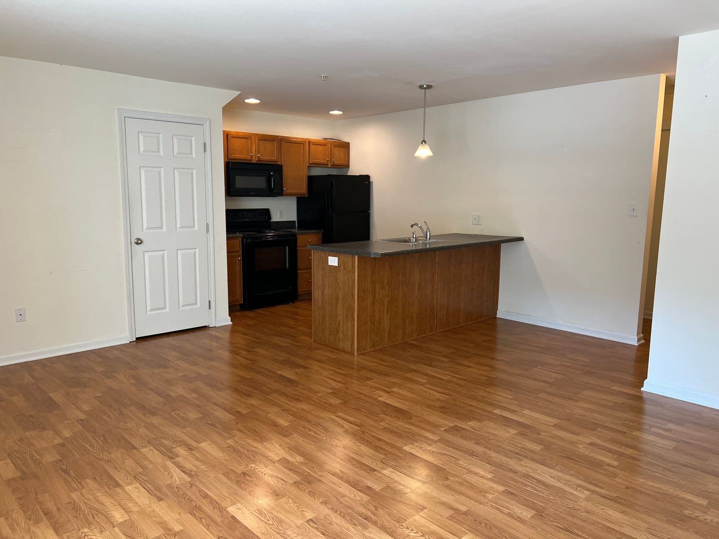 Rotterdam Apartment: 1175 Fort Hunter Road