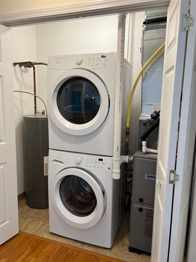 Rotterdam Apartment: 1175 Fort Hunter Road
