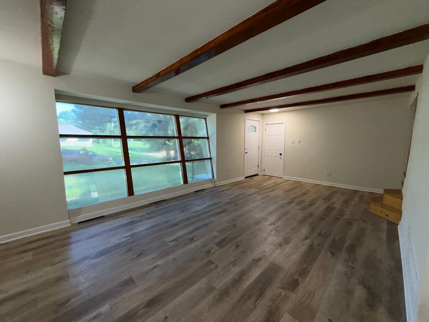 Saint Louis House: 13091 E Lakeridge Dr.