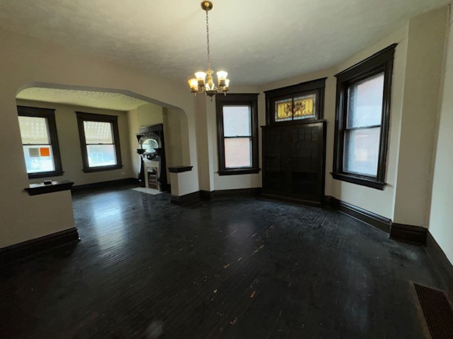 Saint Louis Apartment: 3920 Ashland Ave 1F