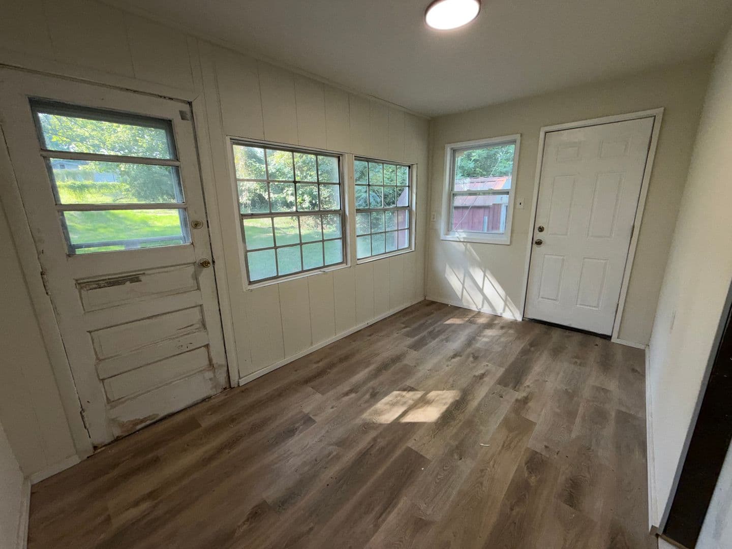 Saint Louis House: 13091 E Lakeridge Dr.