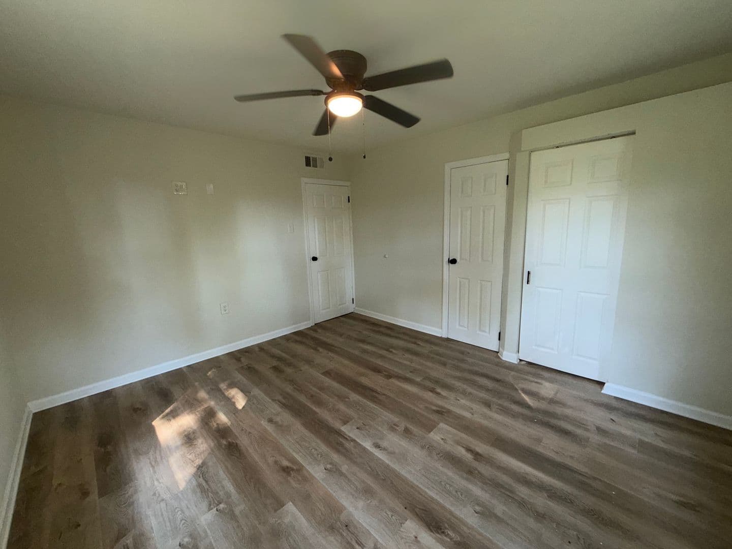 Saint Louis House: 13091 E Lakeridge Dr.