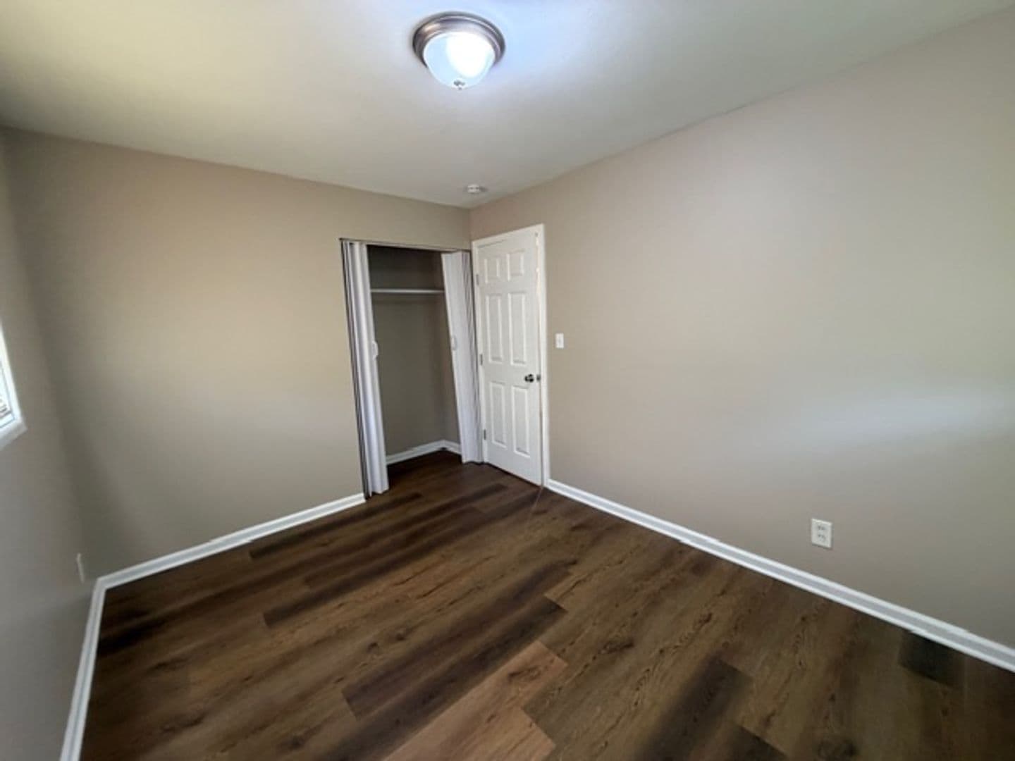 St. Louis House: 1141 Scott Ave