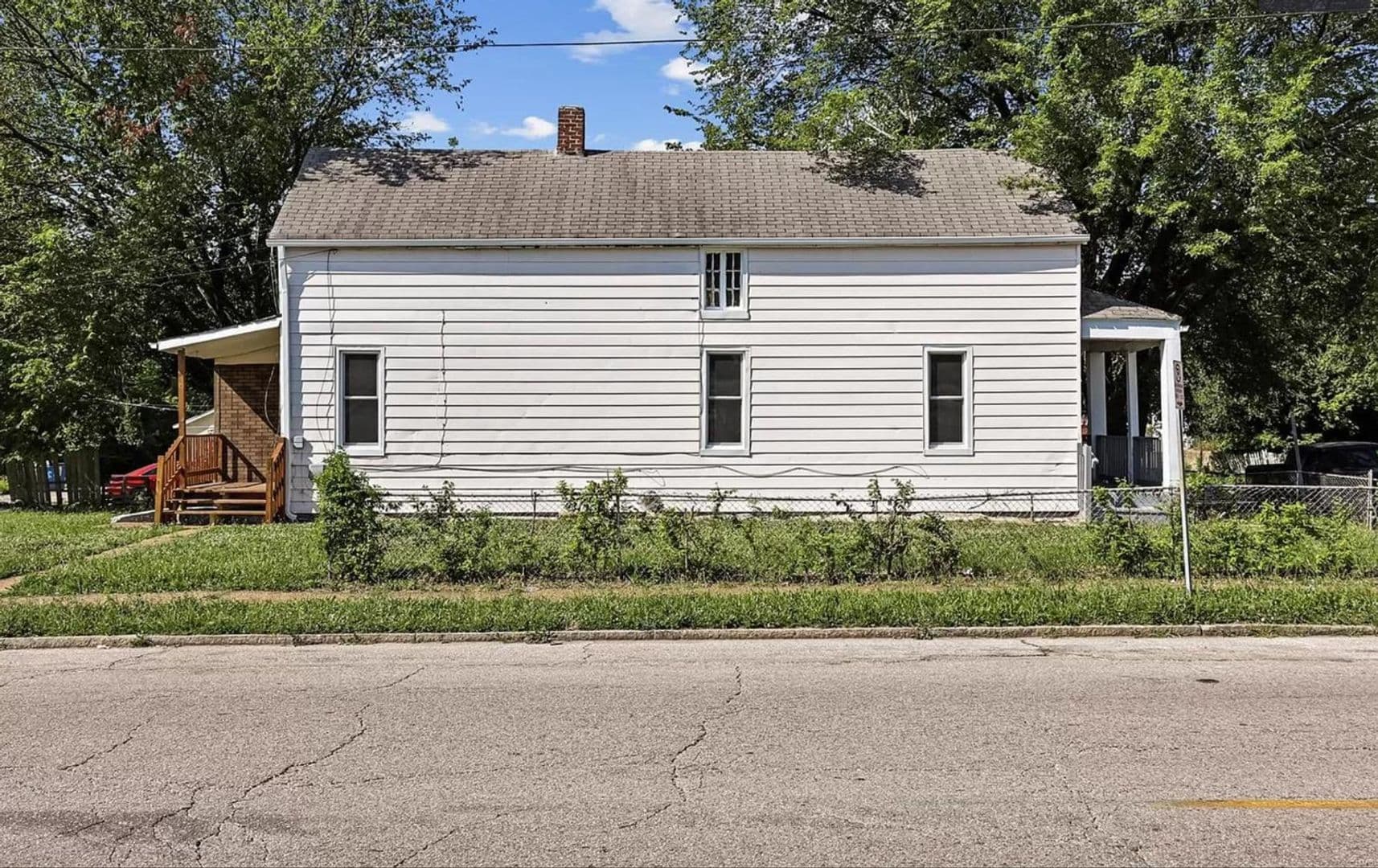 Saint Louis House: 4138 Clara Pl
