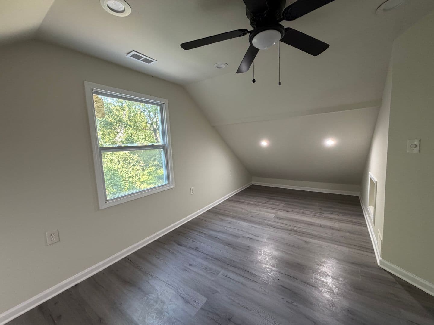 Saint Louis House: 13091 E Lakeridge Dr.