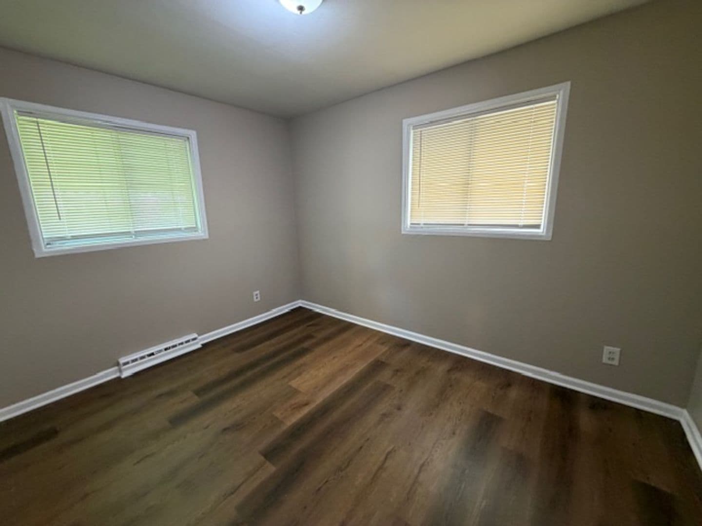 St. Louis House: 1141 Scott Ave