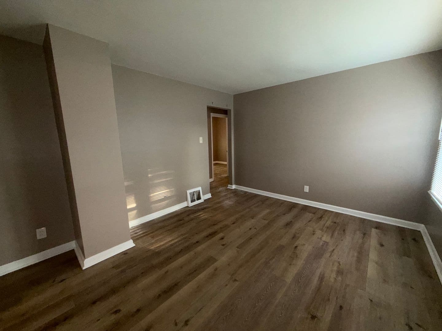 Florissant House: 1165 Patterson Rd