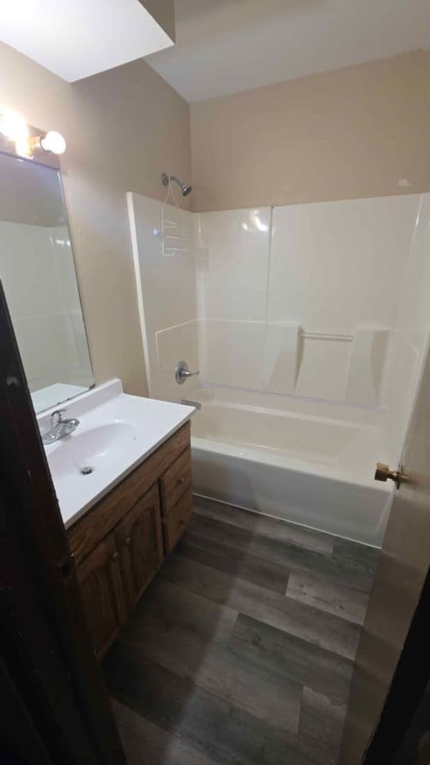 Des Moines Townhome: 3314 Valdez Ct
