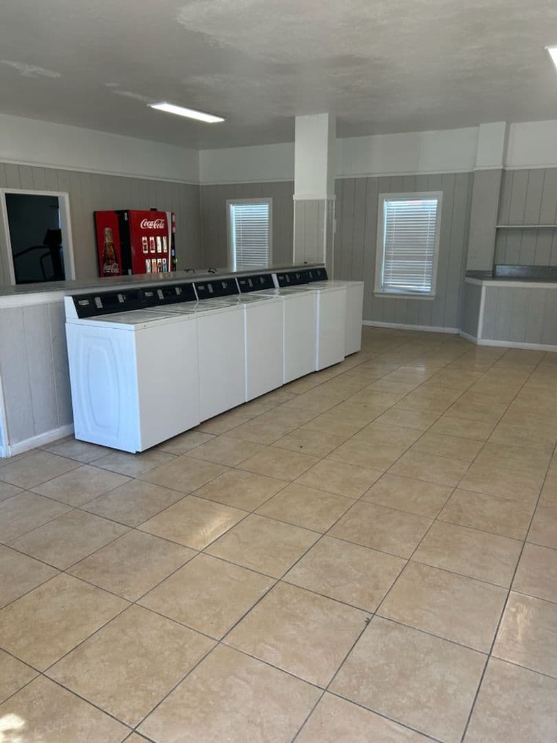 Waco Apartment: 1800 Primrose Dr