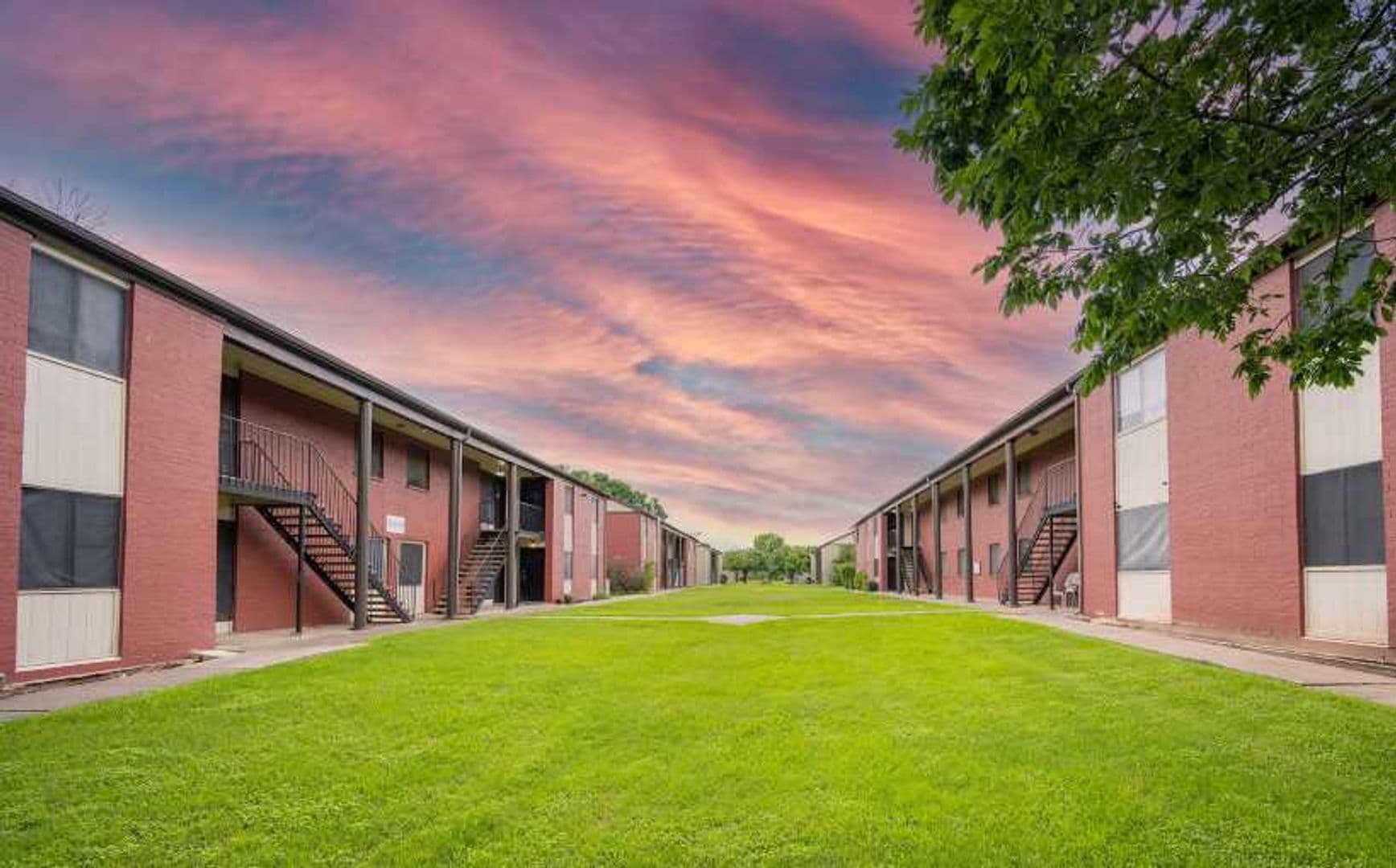 Waco Apartment: 1800 Primrose Dr
