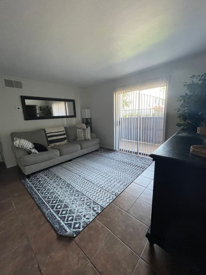 Lake Jackson Apartment: 420 Garland Dr