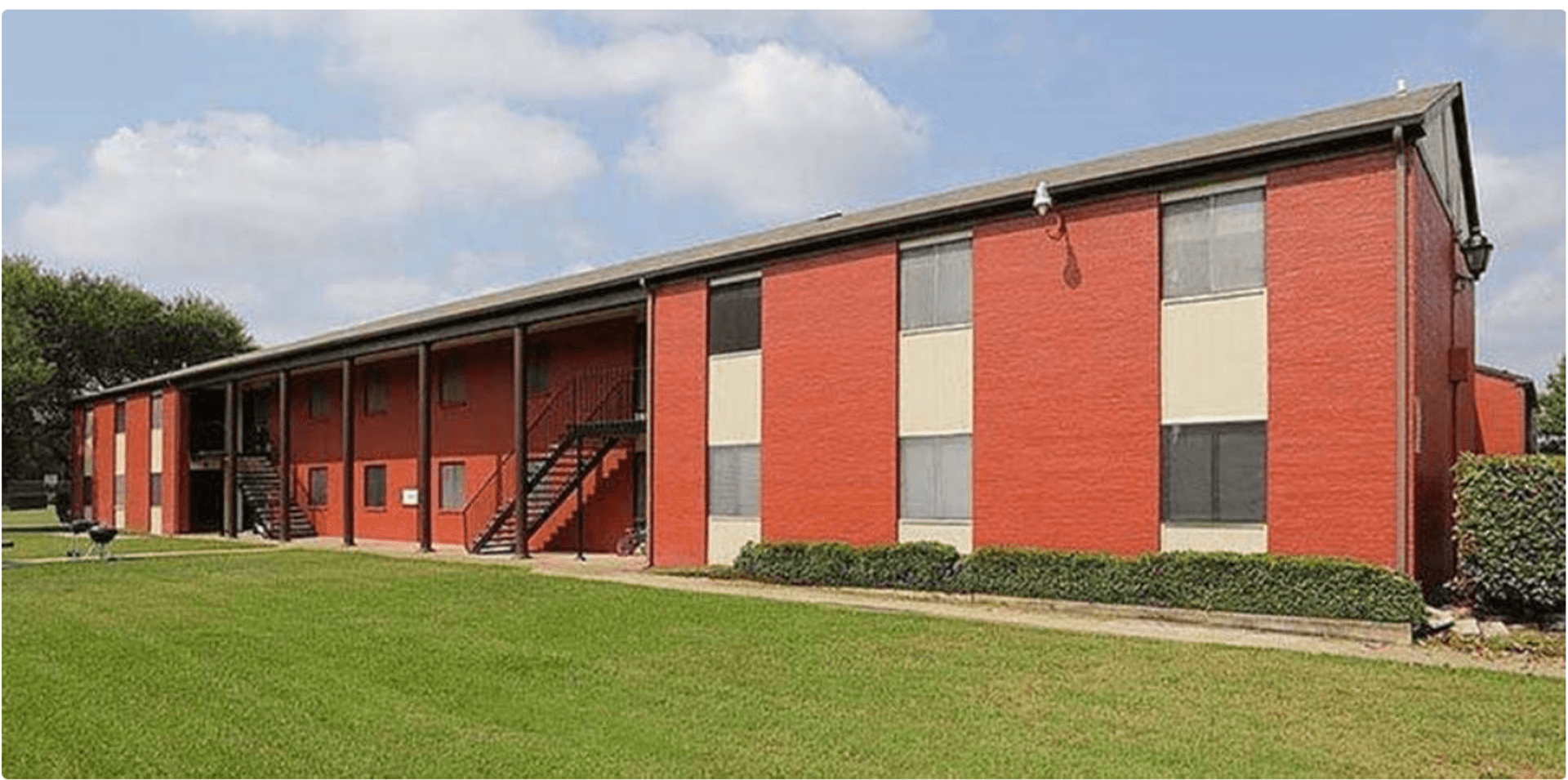 Waco Apartment: 1800 Primrose Dr