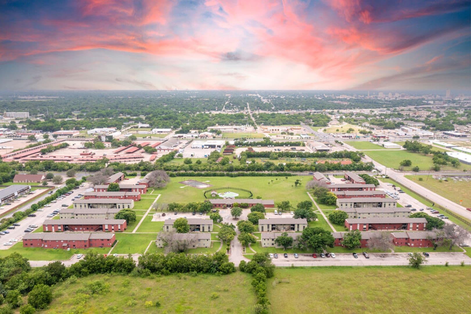 Waco Apartment: 1800 Primrose Dr