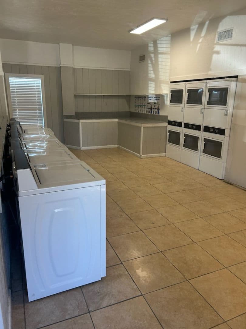 Waco Apartment: 1800 Primrose Dr