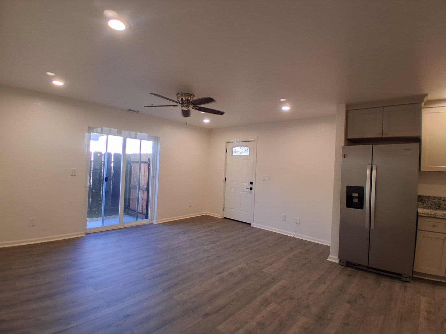 Modesto Apartment: 3016 Lake Park Court