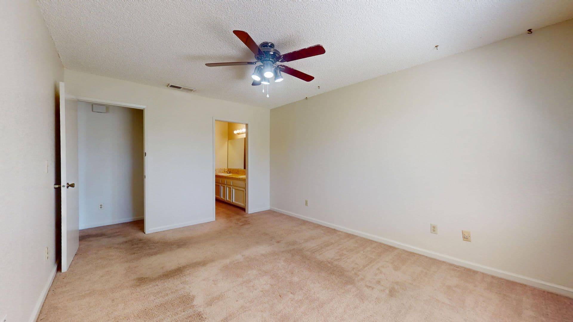 Fresno House: 1027 W. Dakota Ave