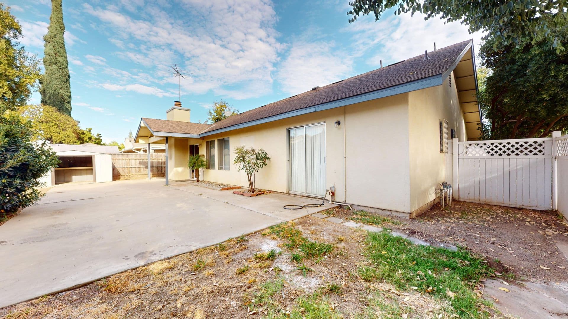 Modesto House: 912 Pennington Place