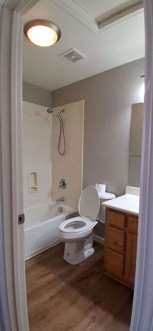 Oakdale House: 562 Ranger Street