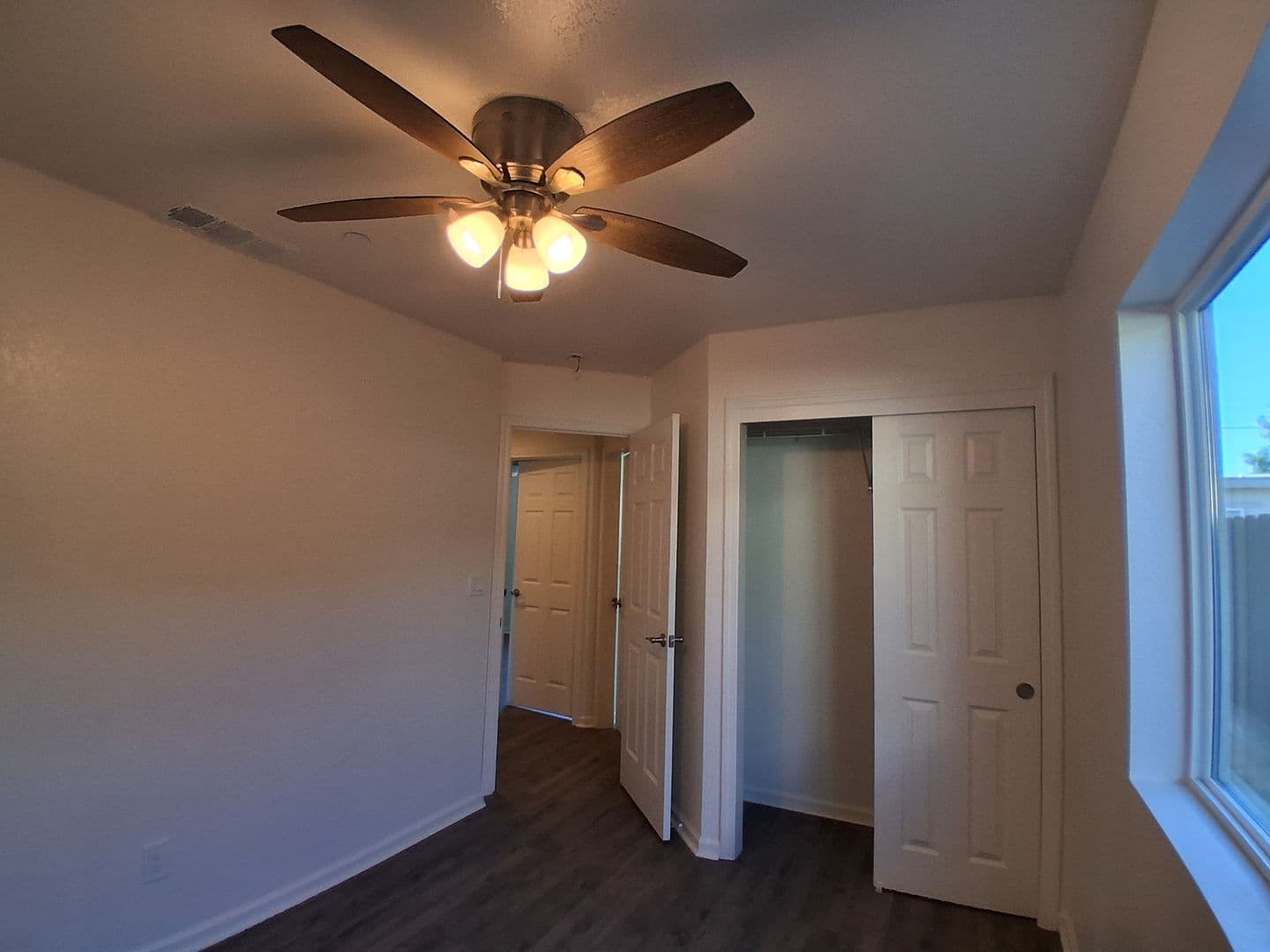 Modesto Apartment: 3016 Lake Park Court