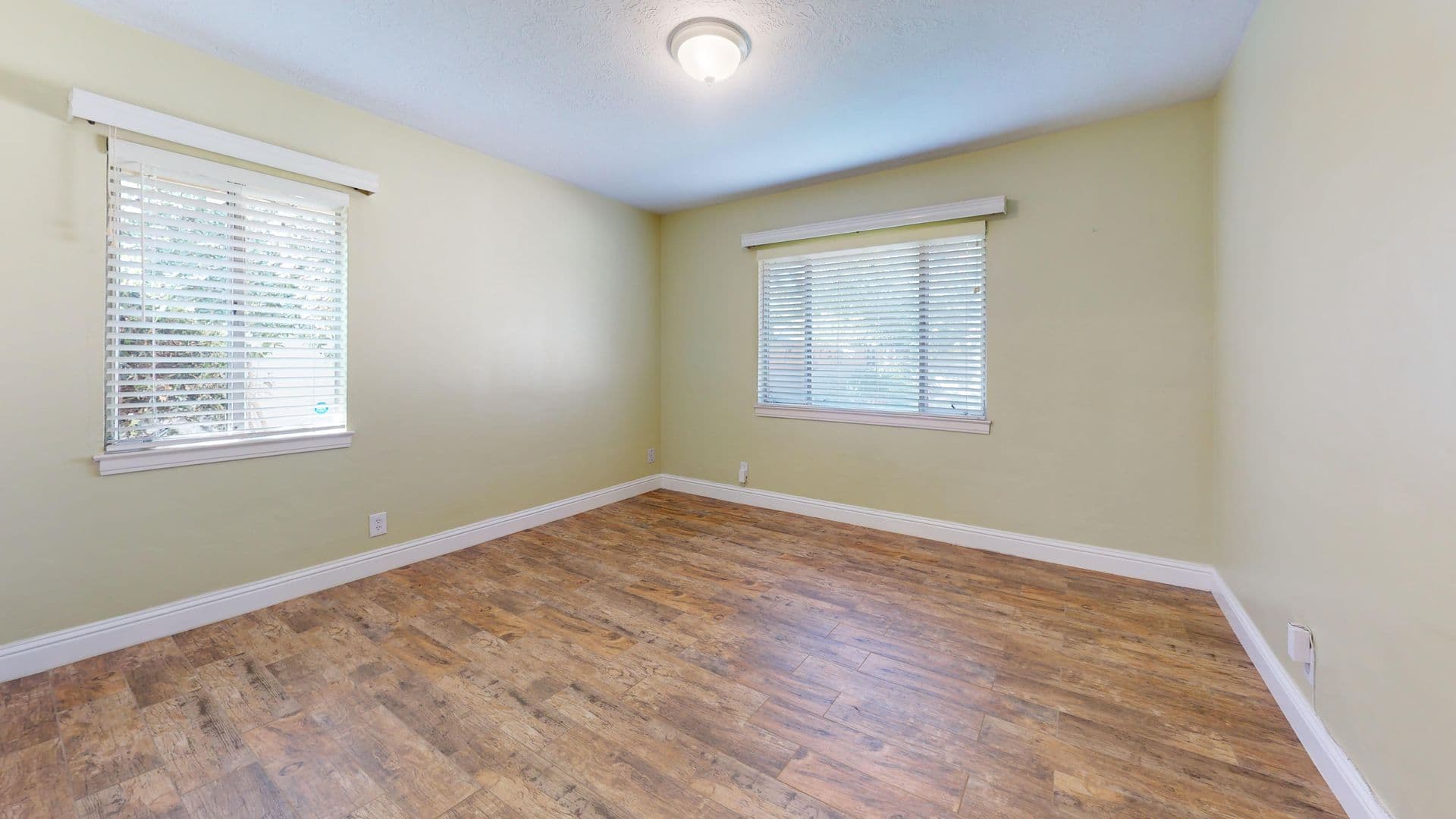 Fresno House: 1495 Adoline Ave