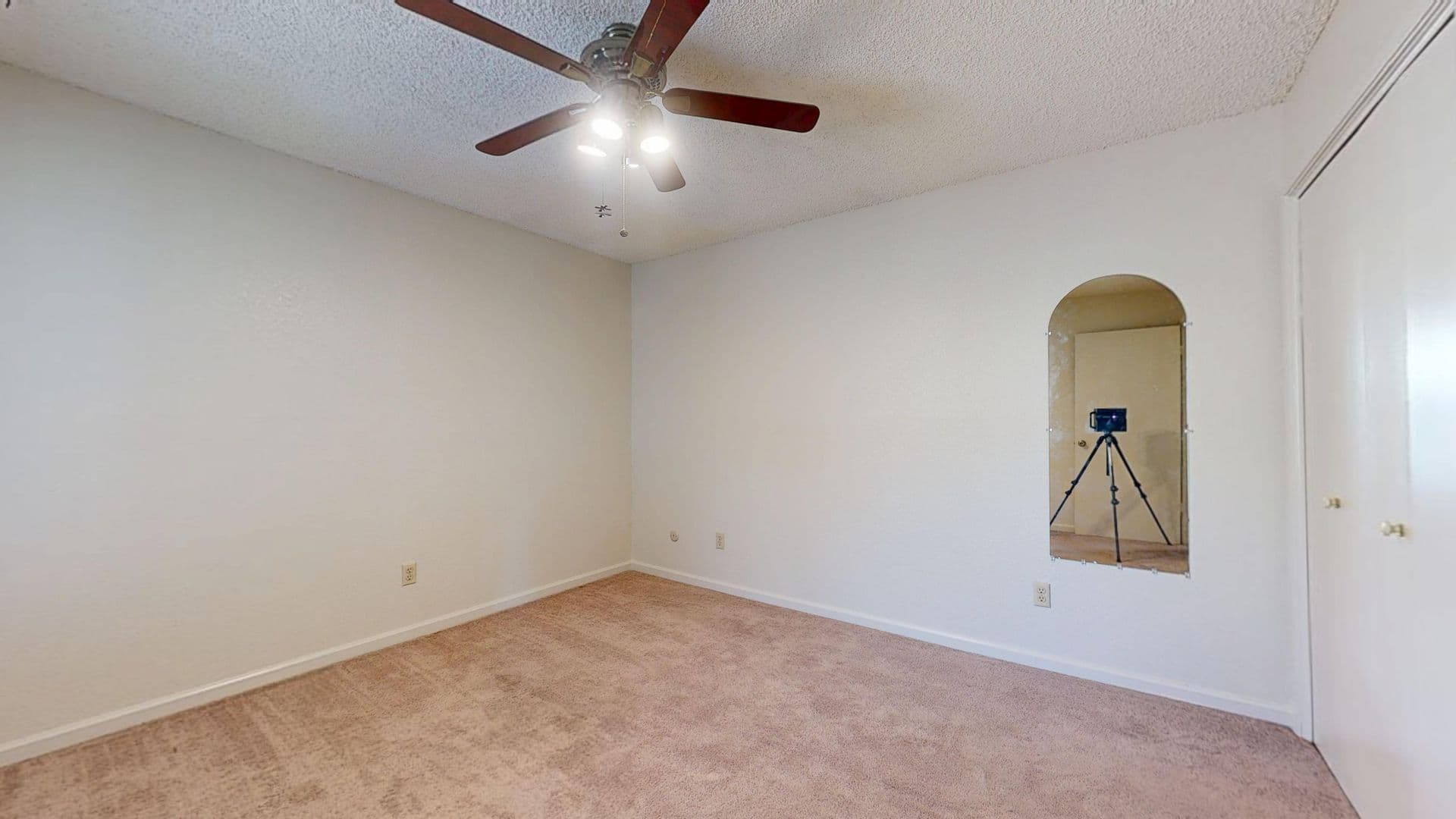 Fresno House: 1027 W. Dakota Ave