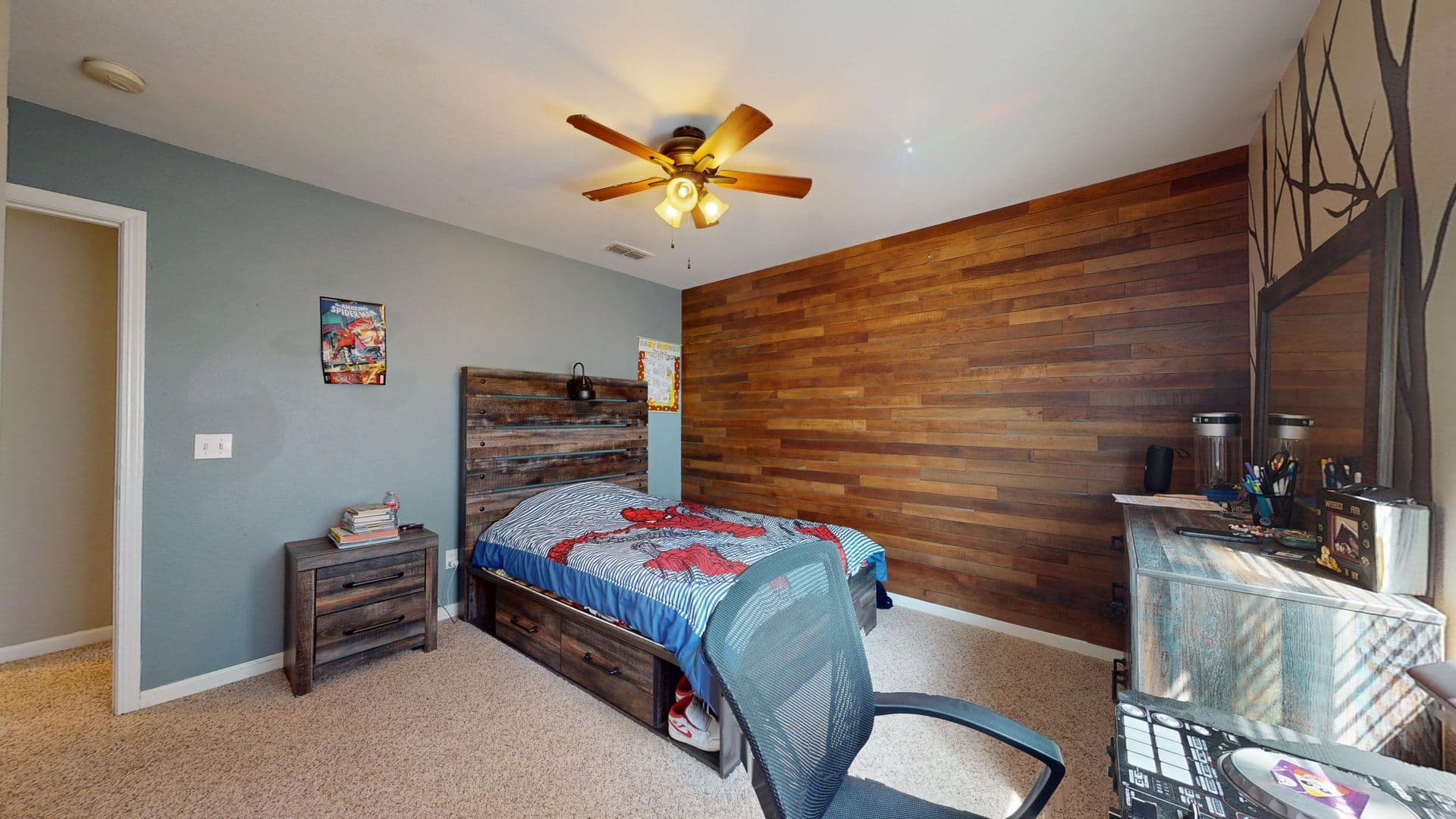 Riverbank House: 5446 Antique Rose Way