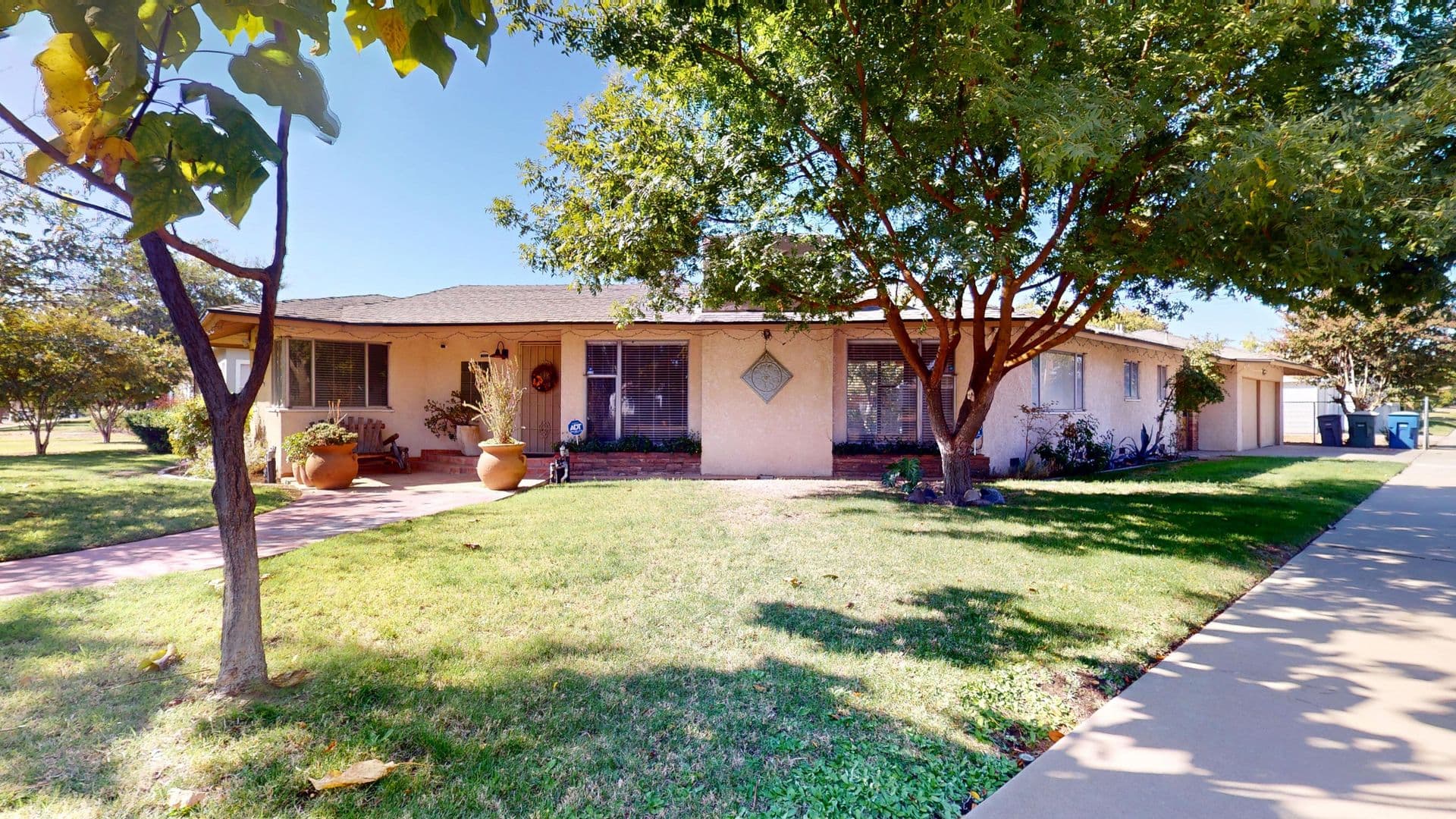 Fresno House: 1495 Adoline Ave
