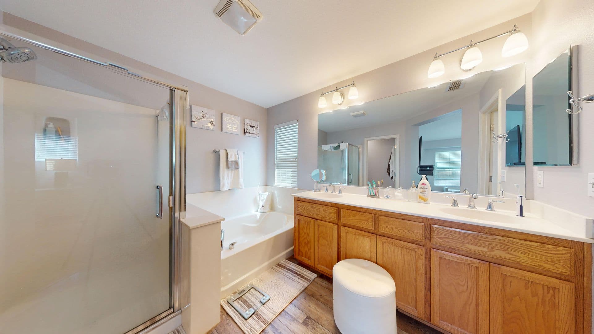 Riverbank House: 5446 Antique Rose Way