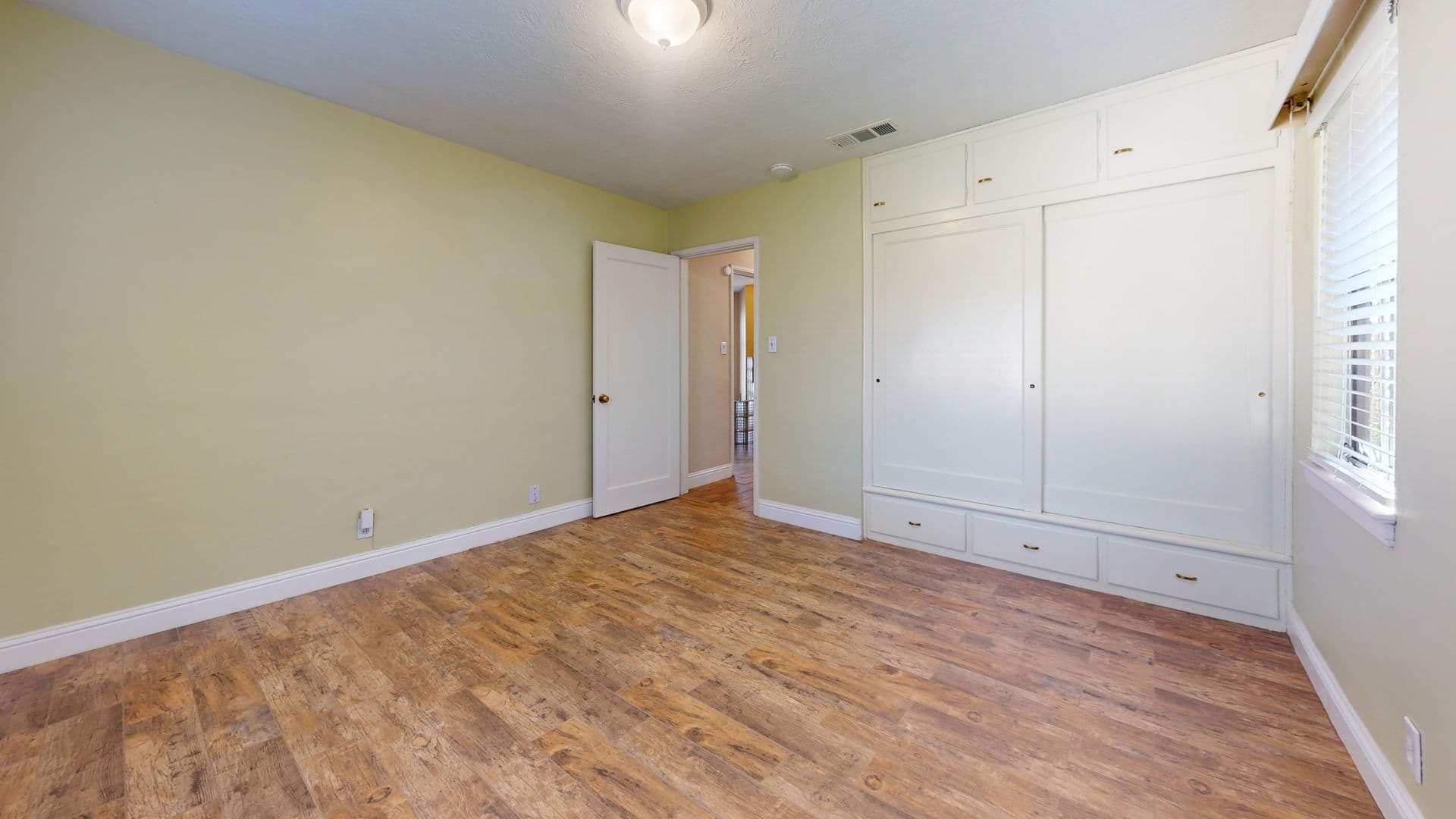 Fresno House: 1495 Adoline Ave