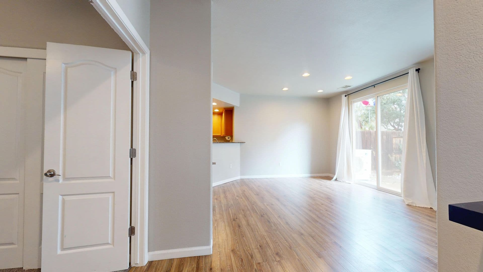 Clovis House: 373 N. Amedeo Lane