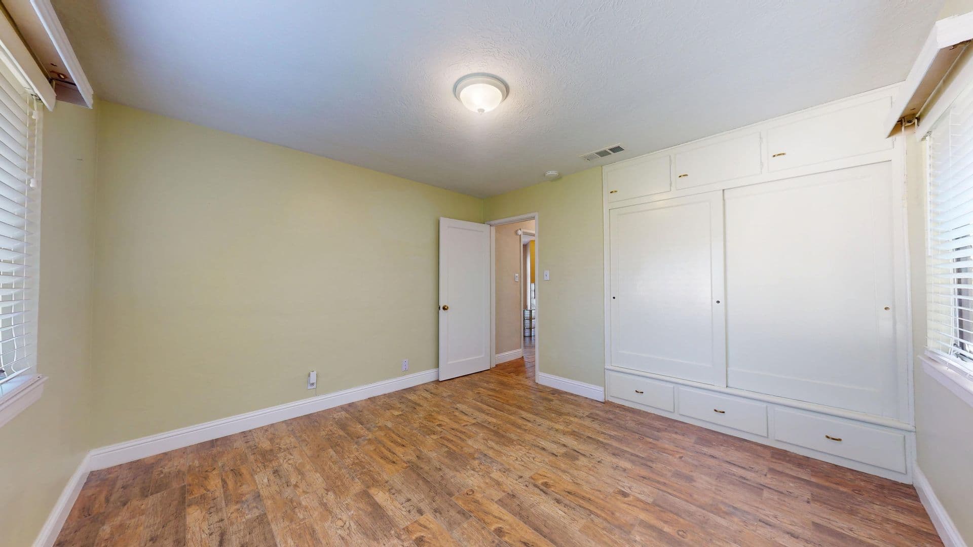 Fresno House: 1495 Adoline Ave