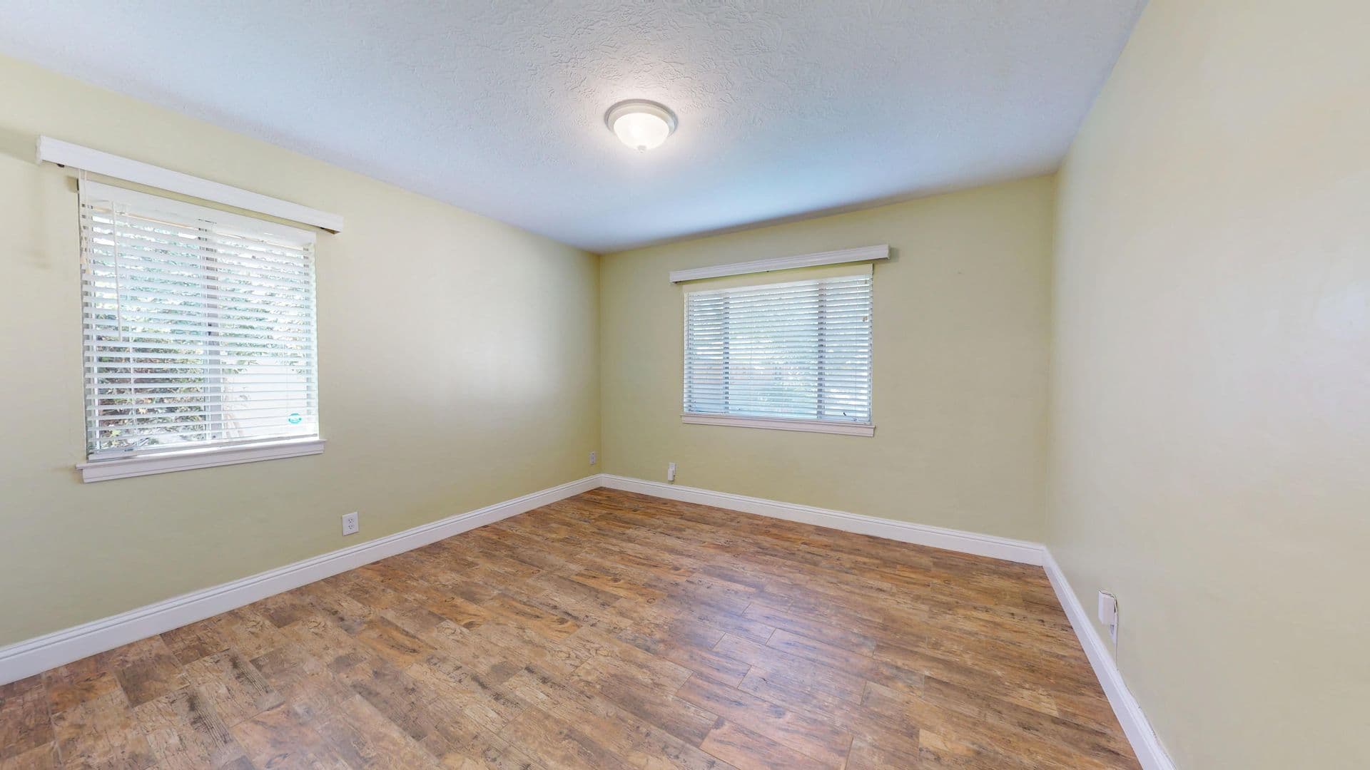 Fresno House: 1495 Adoline Ave