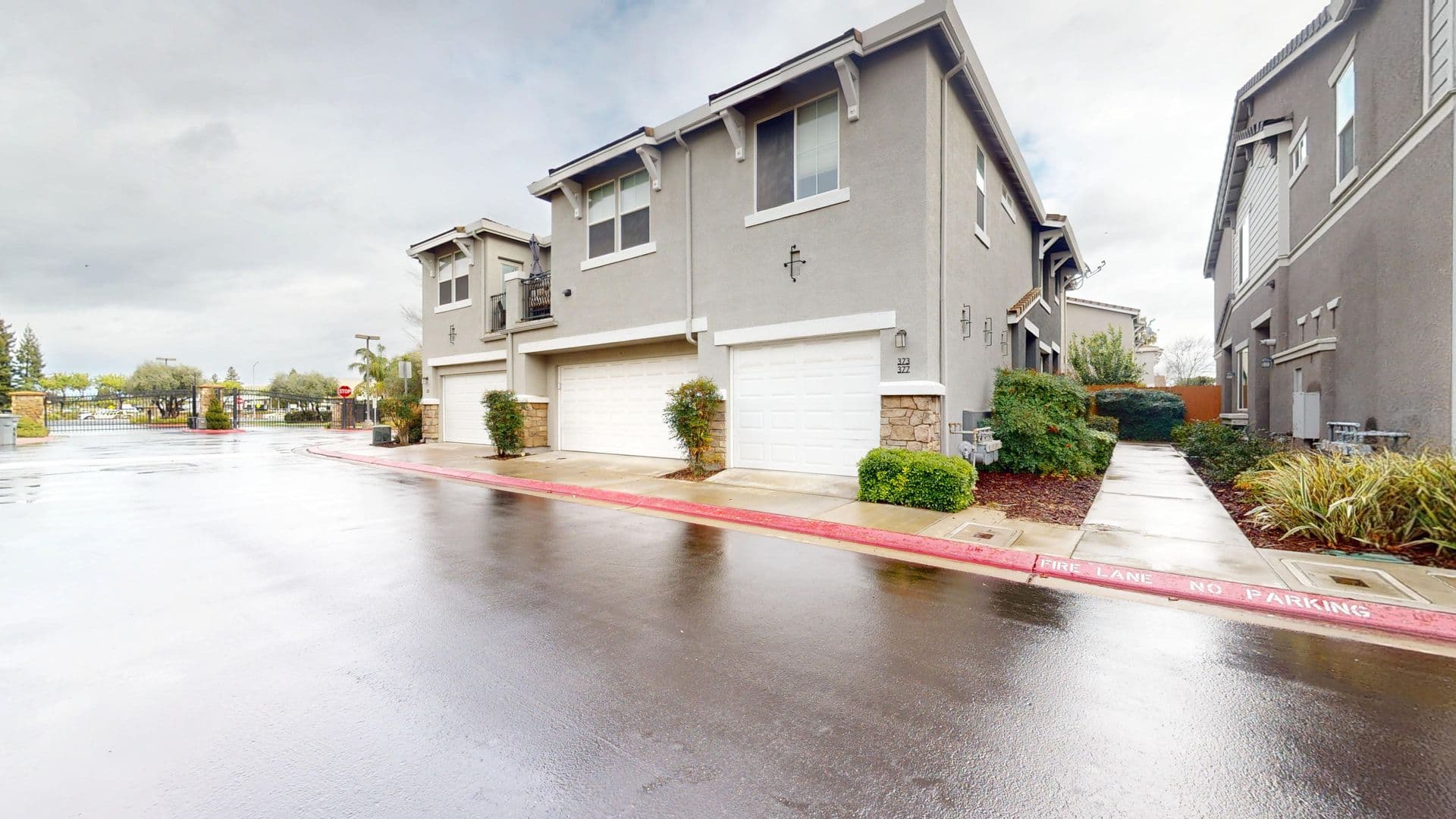 Clovis House: 373 N. Amedeo Lane