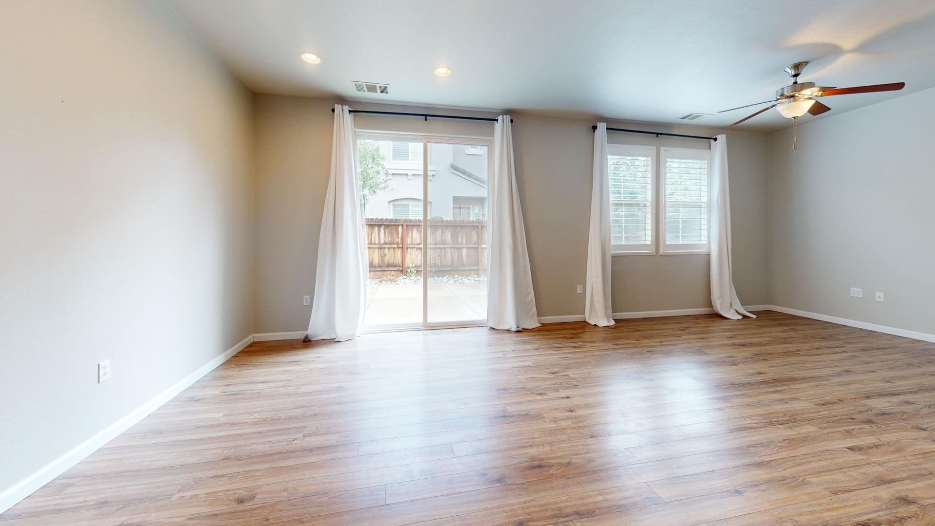 Clovis House: 373 N. Amedeo Lane