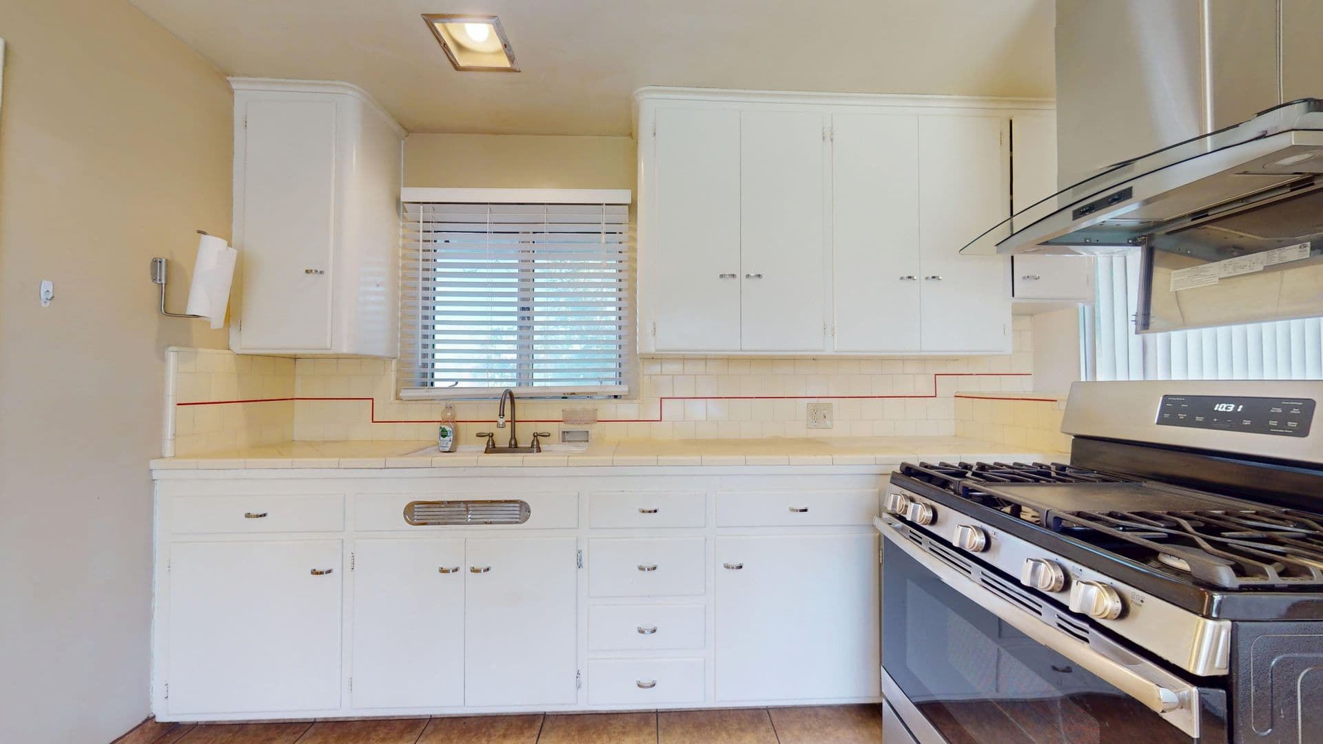 Fresno House: 1495 Adoline Ave