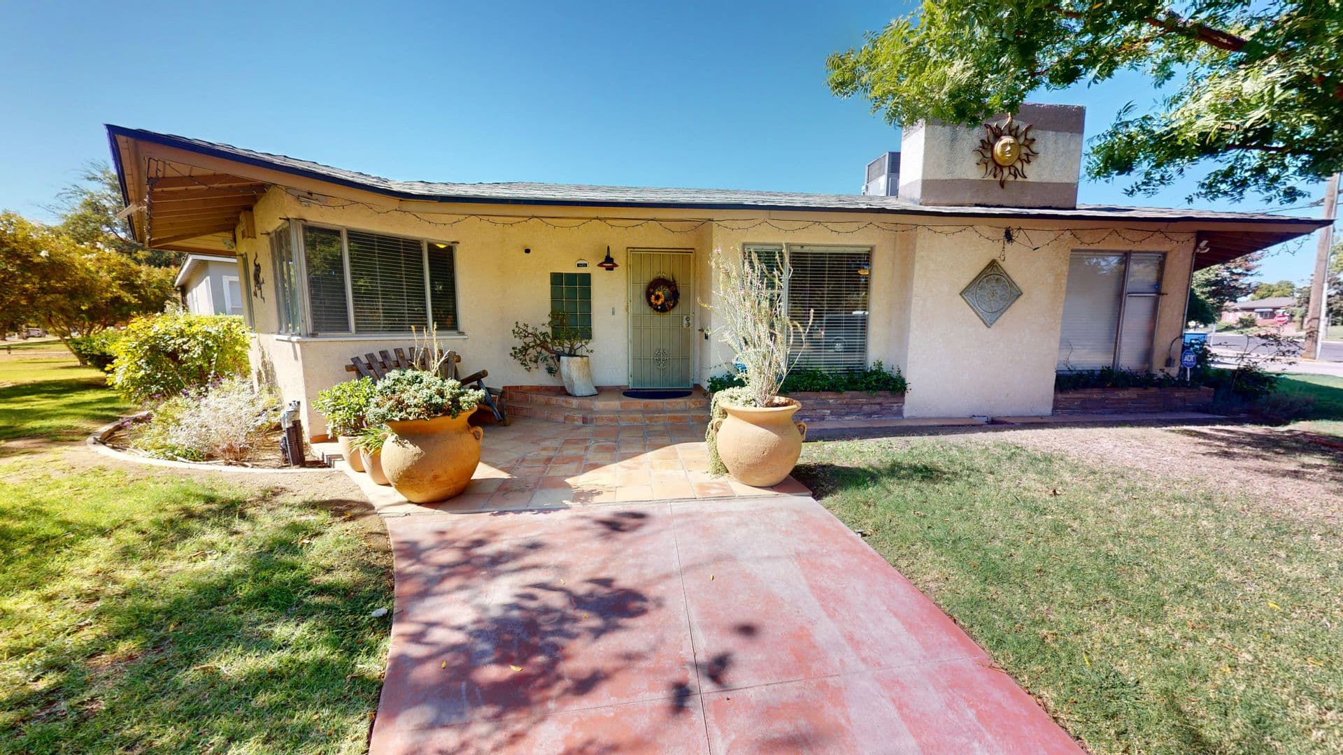 Fresno House: 1495 Adoline Ave