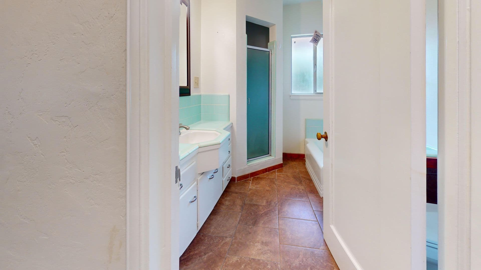 Fresno House: 1495 Adoline Ave