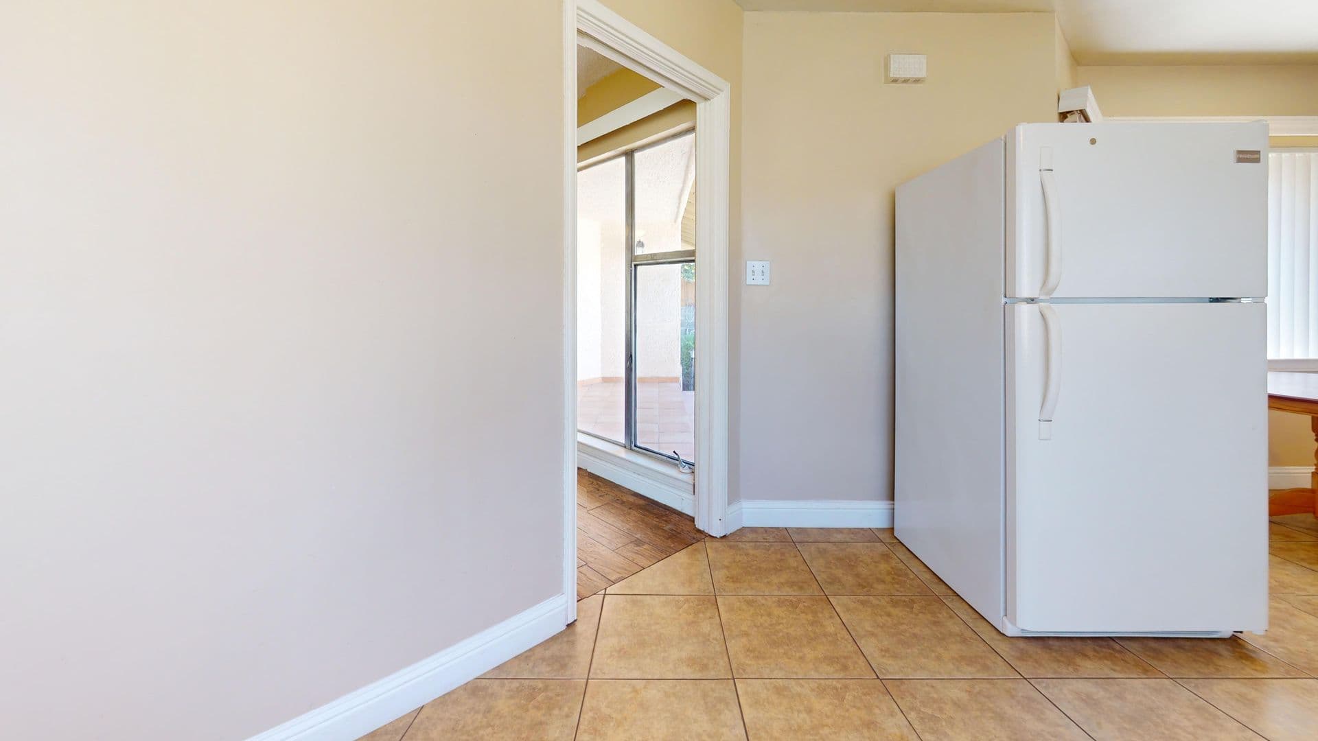 Fresno House: 1495 Adoline Ave