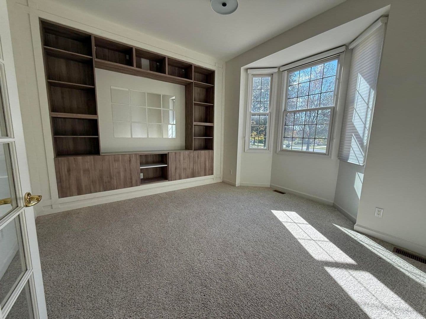 Northville House: 18145 Shoreline Ct