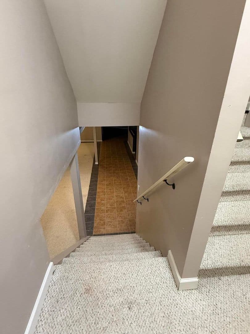 Northville House: 18145 Shoreline Ct