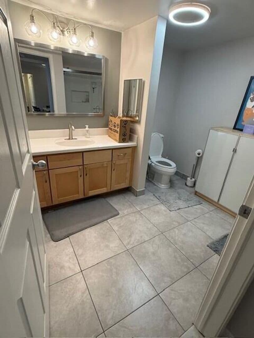 Ann Arbor Condo: 111 Fieldcrest #104
