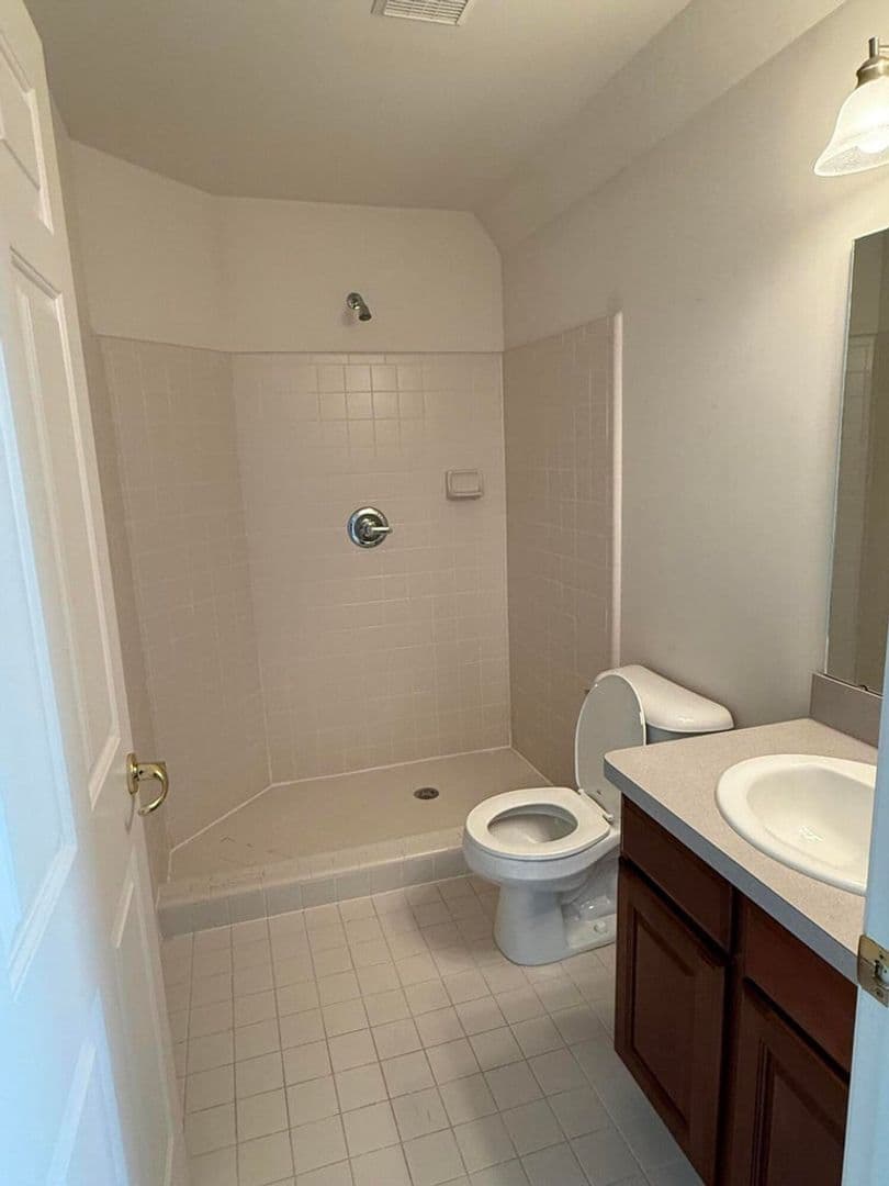 Northville House: 18145 Shoreline Ct
