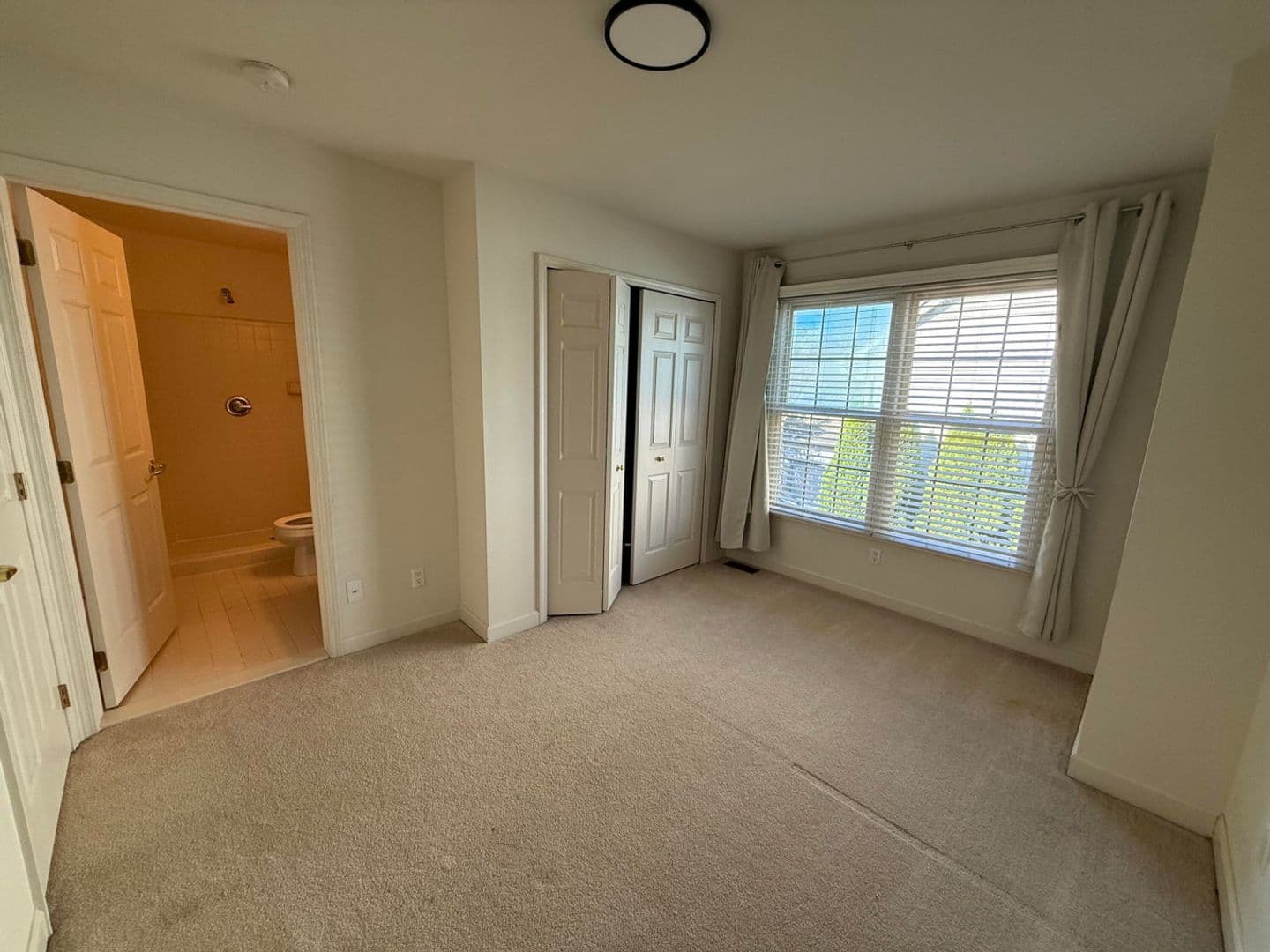 Northville House: 18145 Shoreline Ct