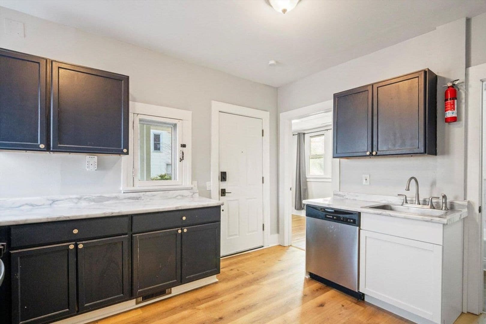 Ypsilanti Apartment: 701 Washtenaw Rd