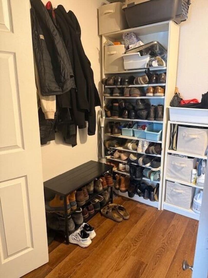 Ann Arbor Condo: 111 Fieldcrest #104