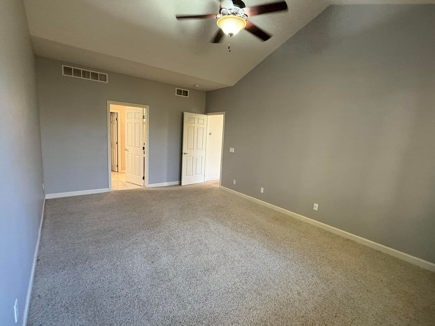 Northville House: 18145 Shoreline Ct