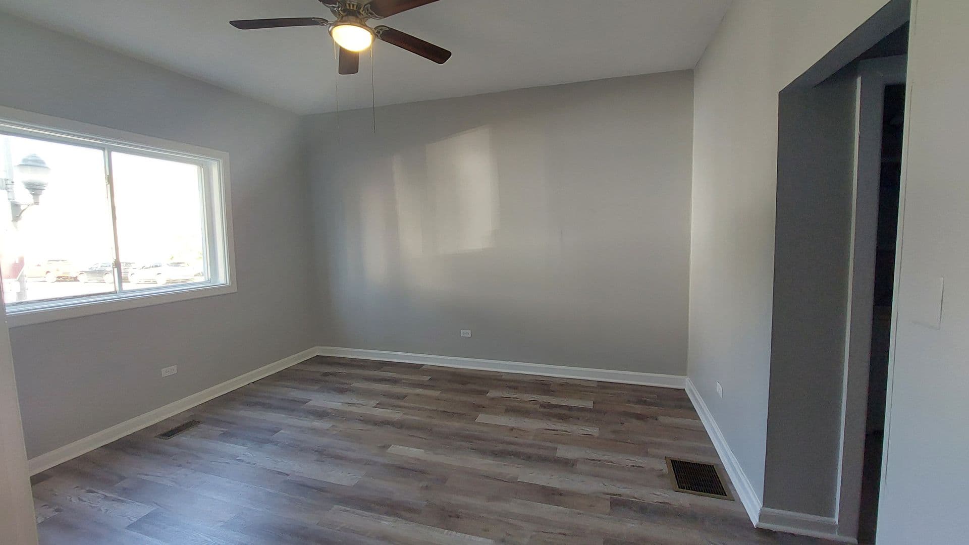 Chicago Apartment: 4401 S. Wood St