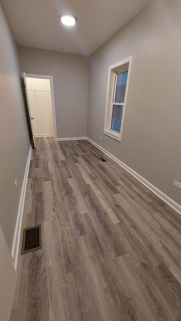 Chicago Apartment: 4401 S. Wood St