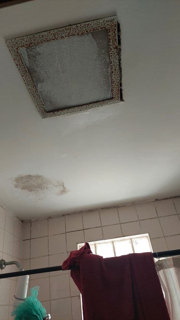 Chicago Apartment: 4817 s Laflin St